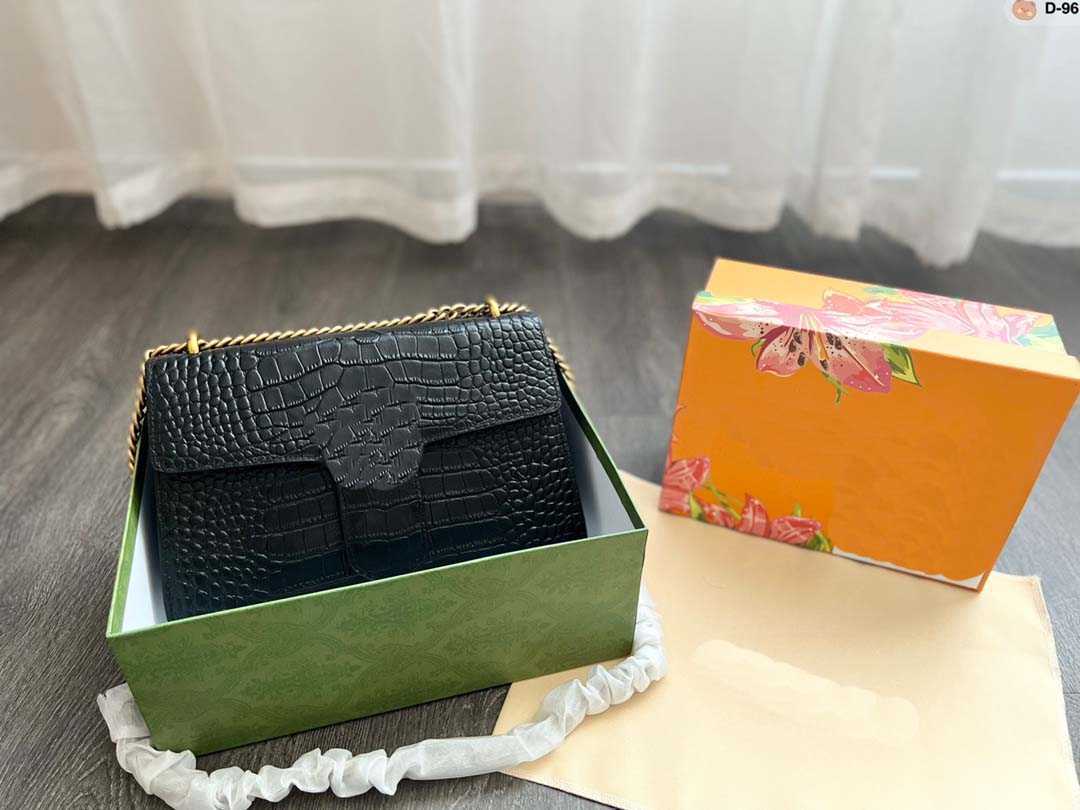 

High Quality Luxury Ladies Handheld One Shoulder Messenger Bag New Chain Leather Postman Multifunctional Fashion Design