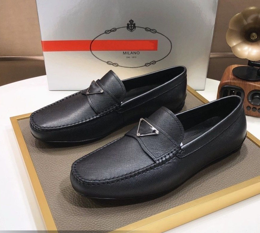 

Triangle Lo-go designer casual shoes luxury fashion sneakers Men loafers genuine leather rubber soles slip on 38-45 box