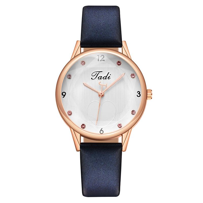 

Wristwatches Luxury Women Fashion Diamond Love Heart Color Quartz Bracelet Montre Femme Relojes Para MujerWristwatches WristwatchesWristwatc, White