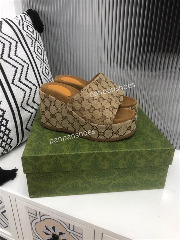 

2022 Designer Woman shoe Leather Men Fashion Platform Oversized Sneakers White Black mens womens Luxury velvet suede Casual Shoes ys220576, 01