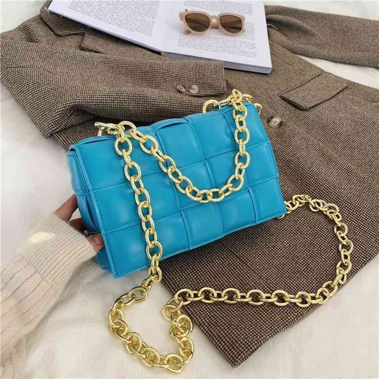 

Venetas Handbags BVs Bottegas Wholesale Female Chain Woven Pillow Tofu Fashion Design 2022 Spring and Autumn Single Messenger b H0U9, 24xx15