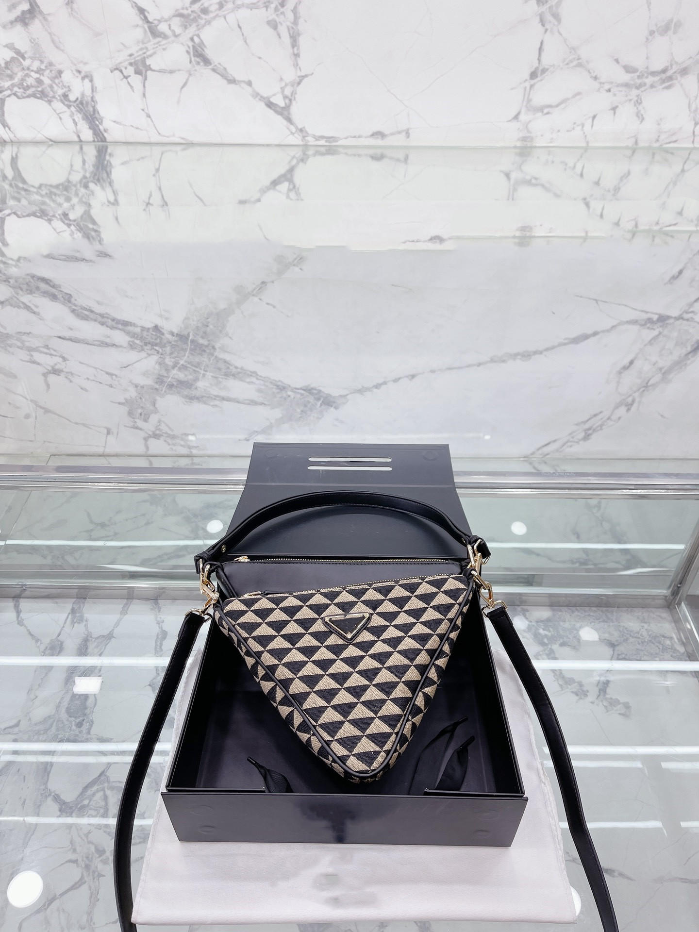 

10 days to arrive 2022 fall Luxury bag Designer handbag Underarm Bags of pda purse Fashion Crossbody Shoulder Bag, Bubble bag