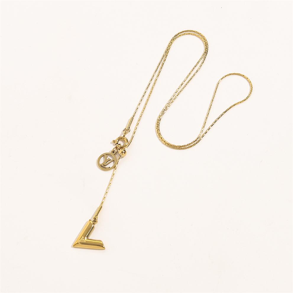 

20Style Fashion Brand Designer Letter Pendant Necklaces Luxury Men Women 18K Gold Plated Collarbone Chain Stainless Steel Simple S2285