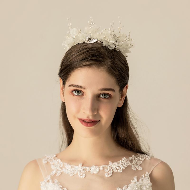 

Headpieces Sweetheart Bridal Headdress Silver Alloy Beads Chiffon Flowers Handmade Marriage Hair Hoop Women Perform Pageant TiaraHeadpieces