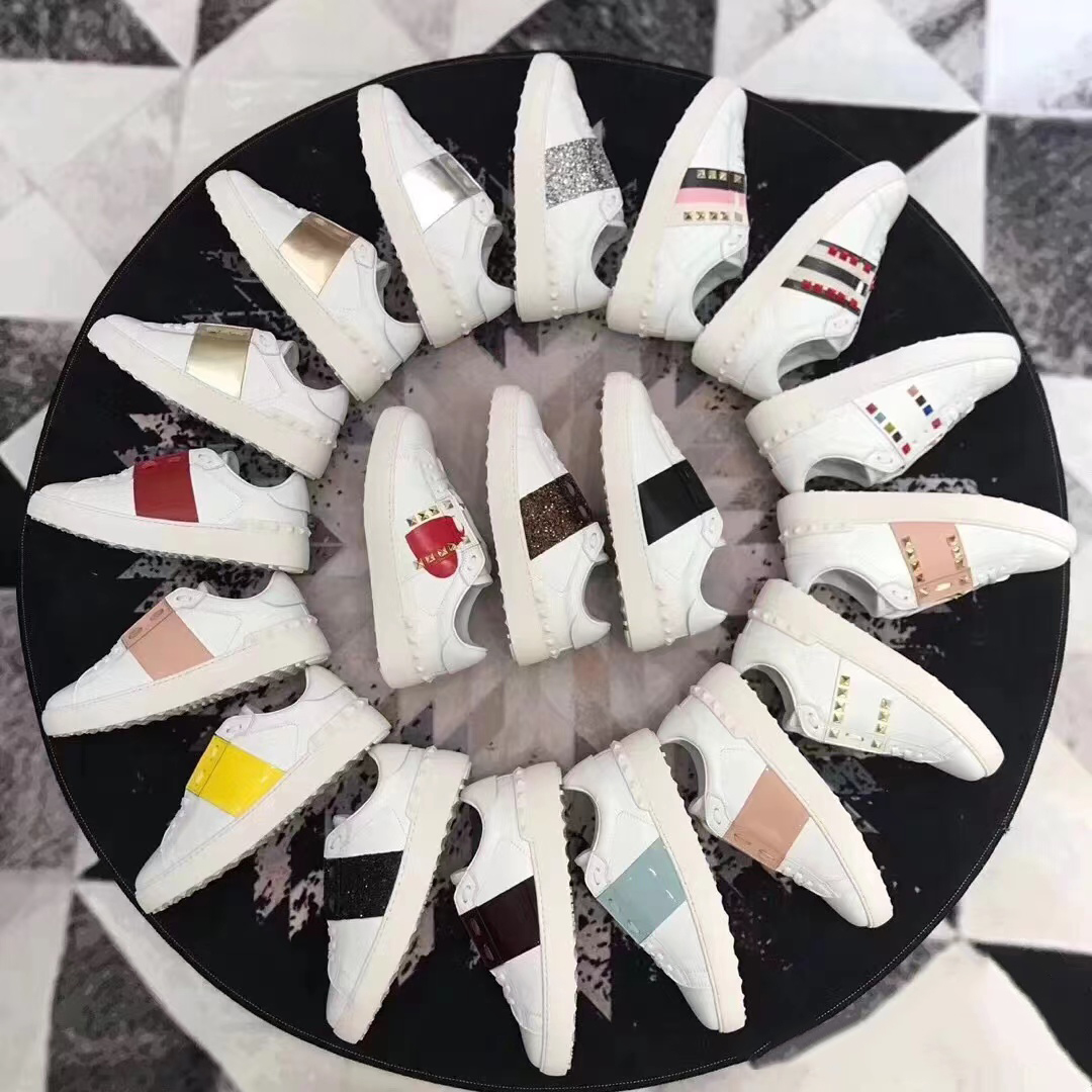 

ROCKSTUD UNTITLED CASUAL SHOES IN CALFSKIN Rivet Ladies Men Sneaker Rivet Black Heel White Strap Pink Metallic Multicolor Leather Fashion Classic Sneakers, 12