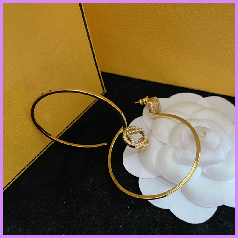 

Fashion Earrings Women Designer Jewelry Round Earring With Diamonds Womens High Quality F Letters Ear Studs Gold Accessories D224022F