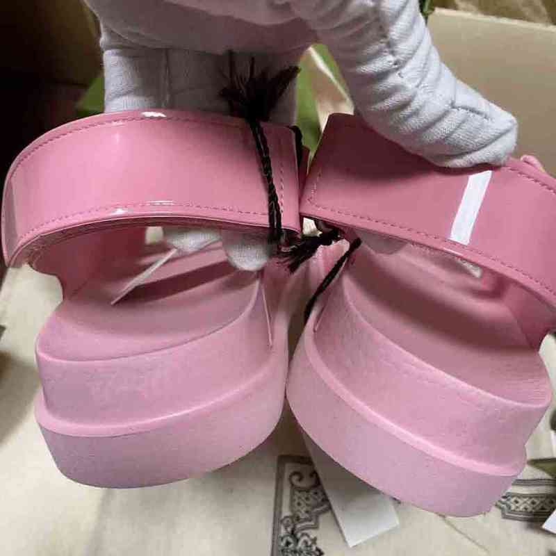 Le créateur de mode conçoit la mode d'été plage de haute qualité dames sandales confortable strass plate-forme compensées femmes chaussures G fam