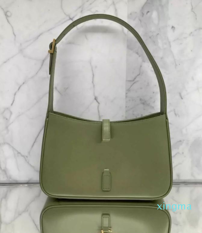 

2022 new Designer luxury bag Designers Handbag Family Luxurys Leater Women's Mini Cowide Evelyn Single Soulder Messenger Hollow Bucket Bag, White