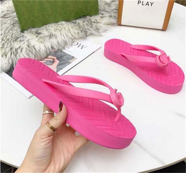 

2022 new ladies beach slides fashion V-shaped flip flop sandals size 35-42, Color 1