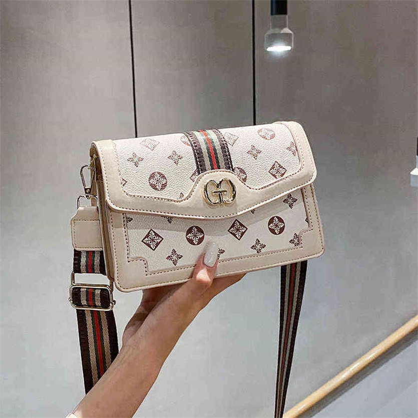 

Cheap Handbags Online 50% Off wholesale Advanced sense of foreign style female fashion pop small square bag versatile ins Single Shoulder Messenger Bag, Light brown coffee (a