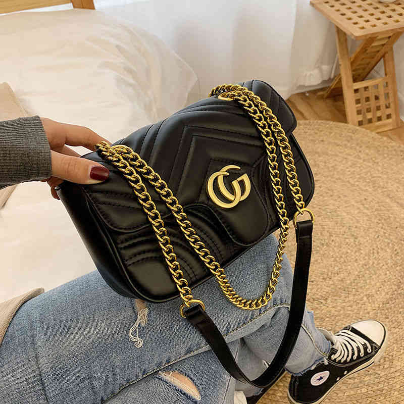 

Net red black ins women's new Lingge chain versatile One Shoulder Messenger peach heart small square bag, Black with security zipper