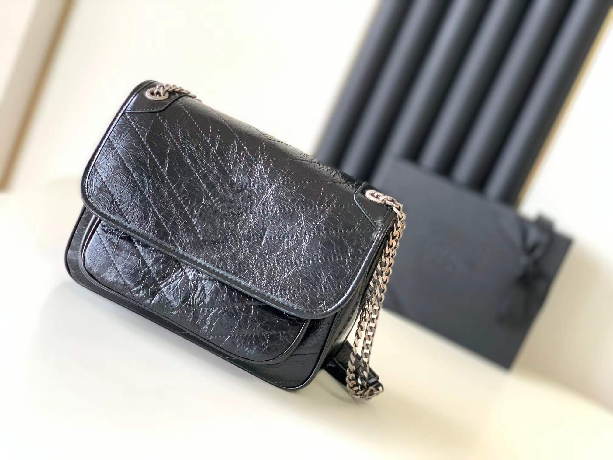 

SL Classic Ladies Shoulder Bag Delicate Chain Crossbody Bags High Quality Flap Crossbody Fashion Handbag Shopping Wallet Card Holder handbags, Black+black chain