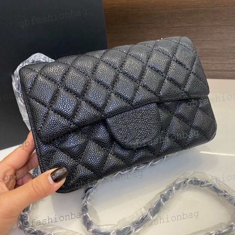 Tapés à volets matelassés noirs classiques Sac Top Calfskin Womens Silver Hardware chaîne crossbody épaule multi-poche française Designer Luxury