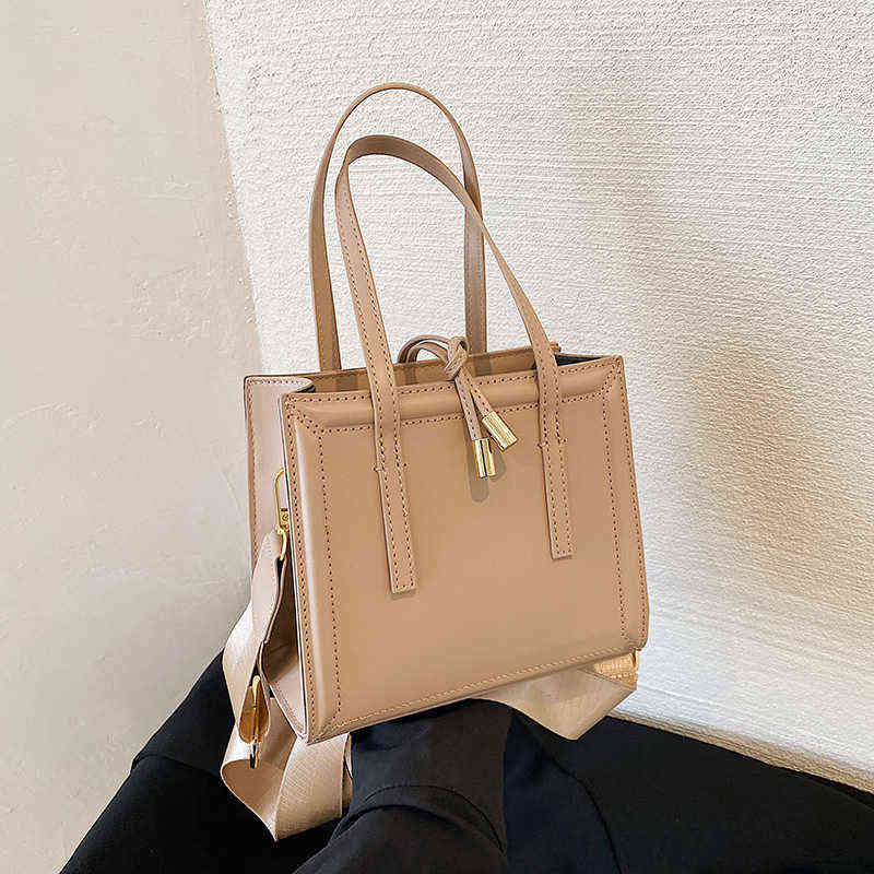 

Evening Bags Fashion Handbags for Women Chain Pu Leather Women's Bag 2022 Trend Tote Shoulder Crossbody Summer Luxury Designer Female 220630, White