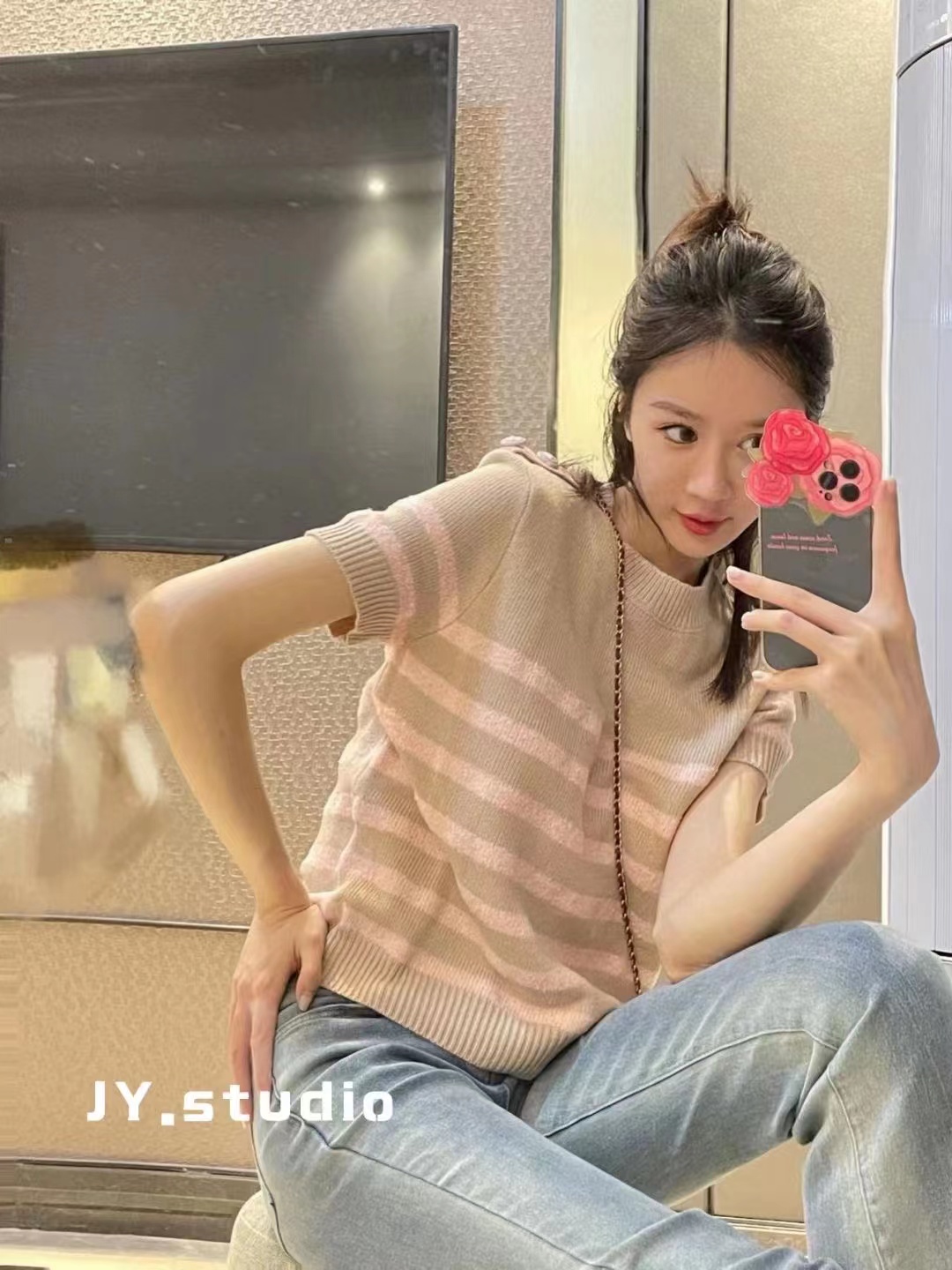 

2022 New high-end brand original design women' knits short sleeve fashion trend shoulder button classic stripe clash color sleeveless vest, 02