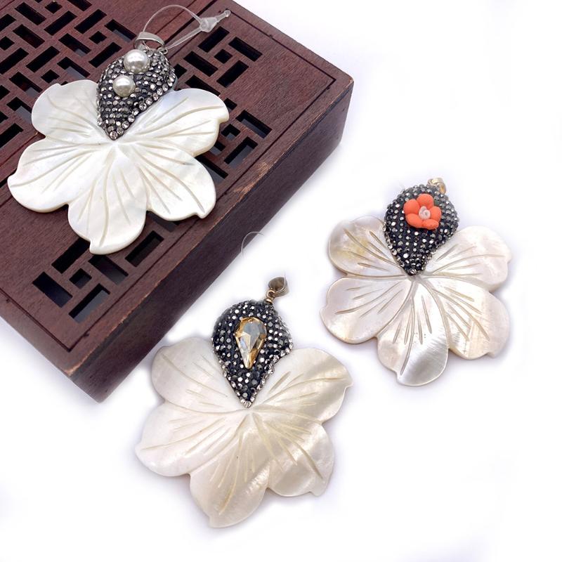 

Pendant Necklaces 1pc Natural Freshwater Shell White Flower Carved Inlaid Diamond DIY Lady Jewelry Accessories Handmade Gift Making Boho Sty