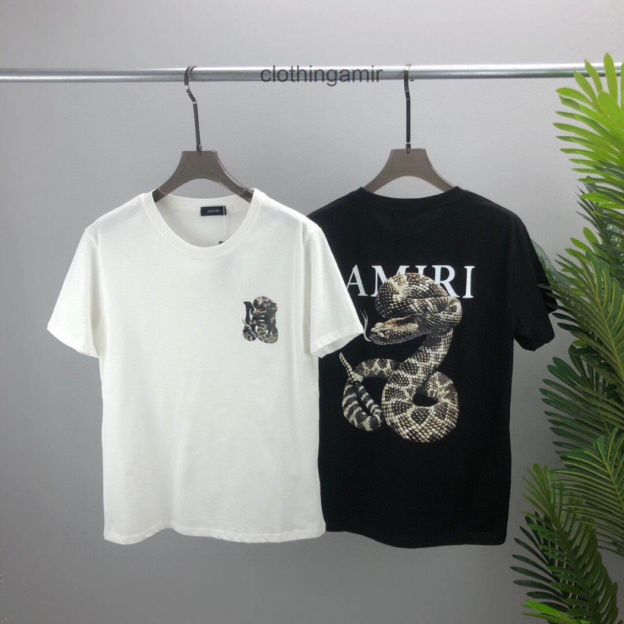 

Designer T-shirts 2022 Amirs Amirsy Spring and Summer Short Sleeve T-shirt Men' Top Pullover Fashion Br Wo Style 7JFS, White