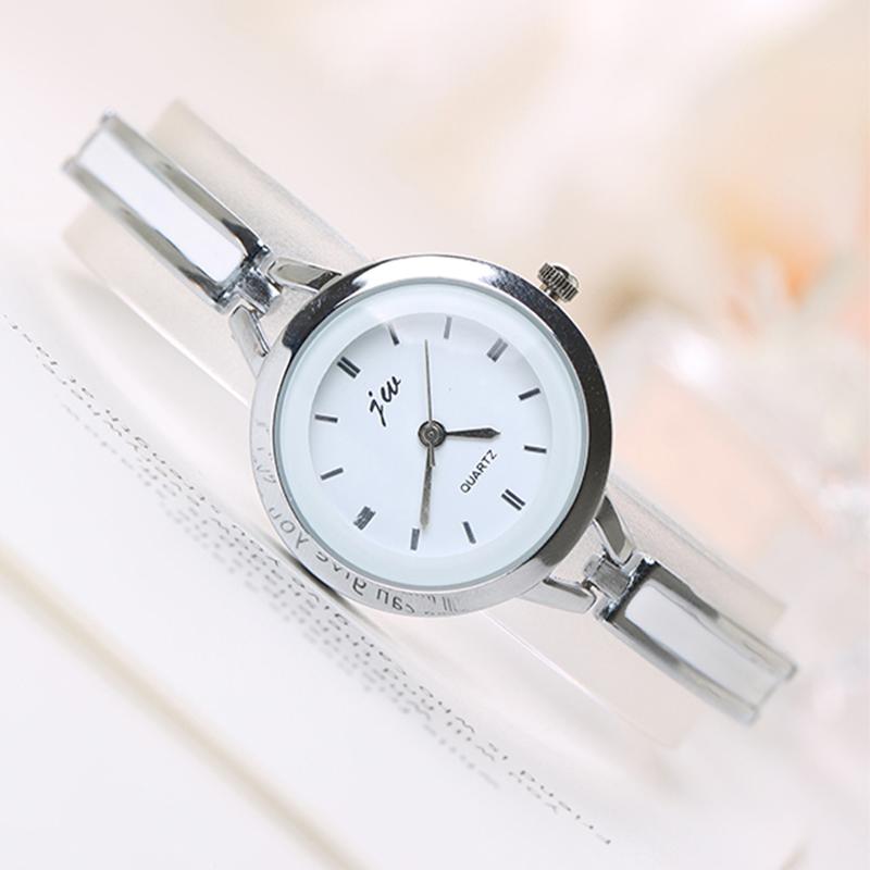 

Wristwatches Women Fashion Watches Student Roman Dial Quartz Clock Ladies Vintage Watch Brand Female Brown Belt Elegant Wristwatch SWristwat, Silver