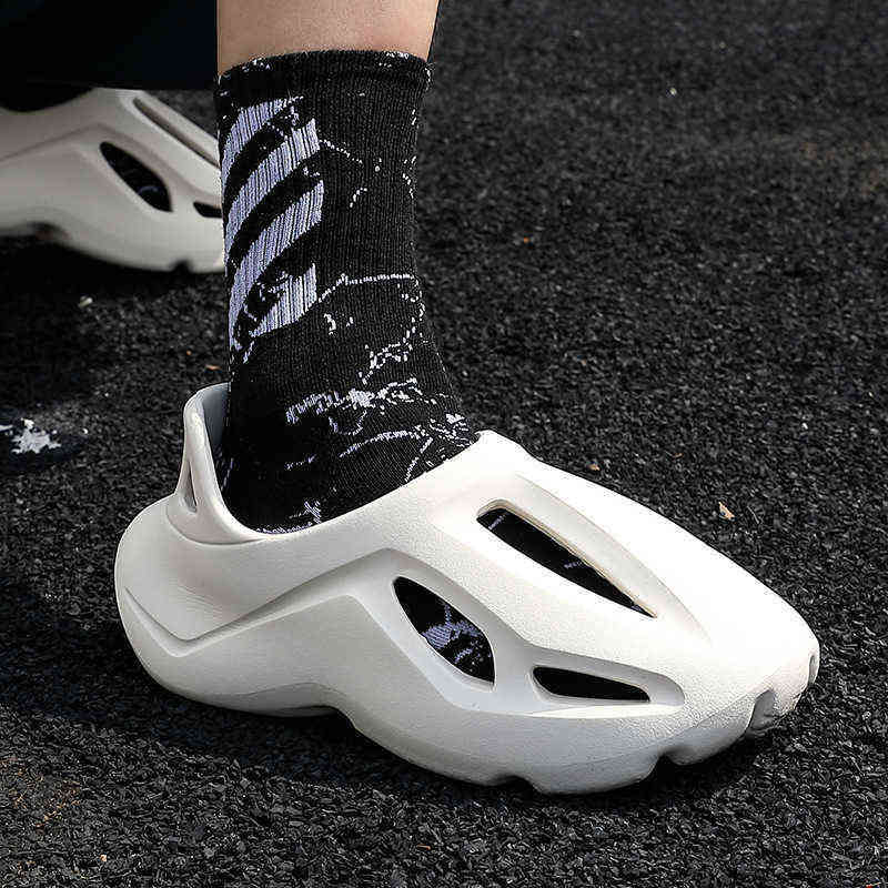 

Slipper Summer Unisex Beach Sandal Eva Women Men Hollow Garden Shoe Designer Hole Slipper Sneaker Water Slip on Foam Runner 220723, Light green