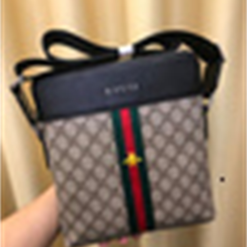 

Luxury Design Men Letter Embossing Handbag 675891 975 Canvas Real Leather Horsebit Shoulder Bag Bamboo Messenger Bag Ophidia Vintage Padlock, Sky blue
