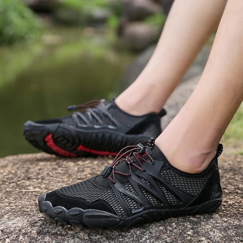 

Barefoot Five Fingers Shoes Summer Beach Shoes for Men Upstream Walking Water Shoe Quick Drying Sports Footwear Y200420