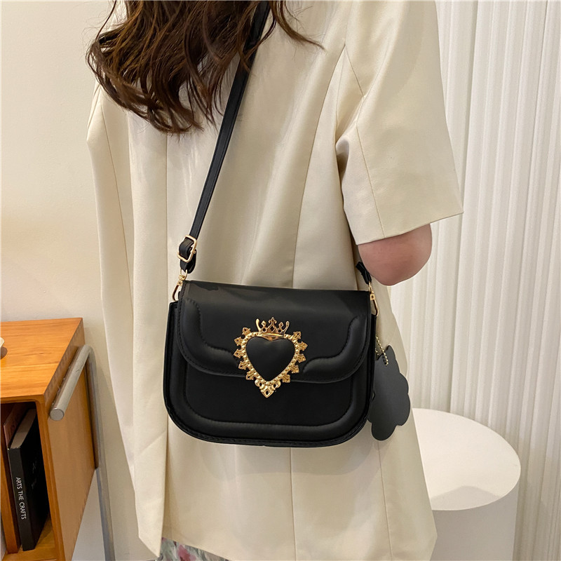 

HBP Package bag heart shaped lock sensation leisure day crossbody purses, Black