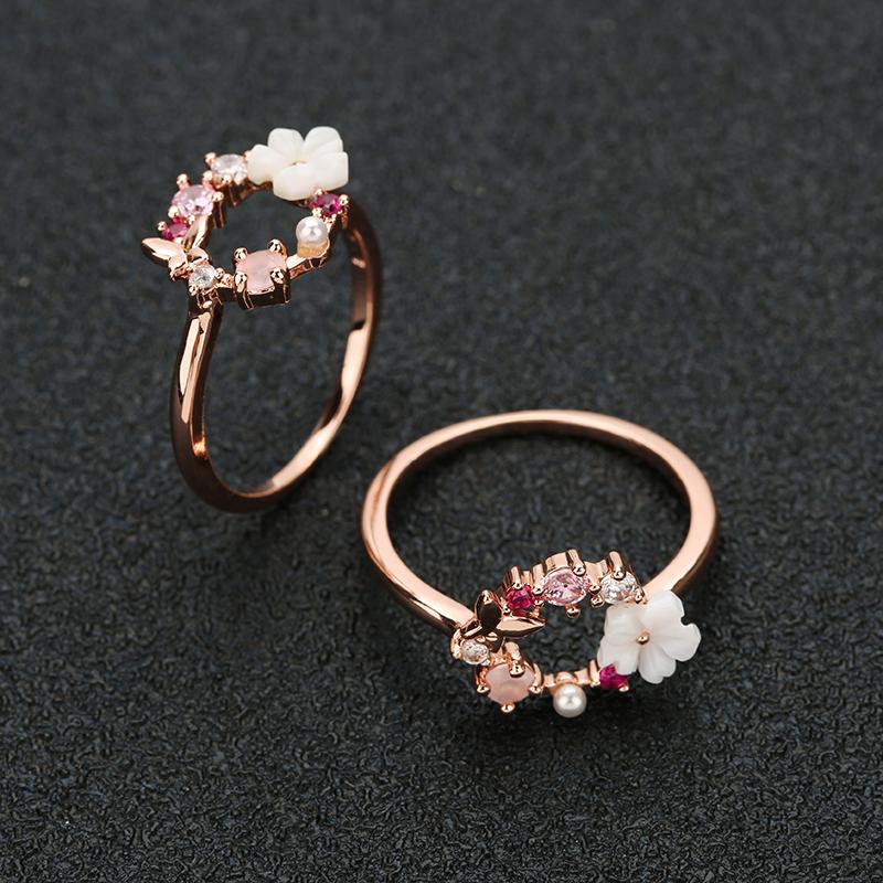 

Wedding Rings Fashion Romantic Butterfly Flowers Crystal For Women Rose Gold Zircon Glamour Ring Jewelry Girl Gift Size 6 - 10Wedding
