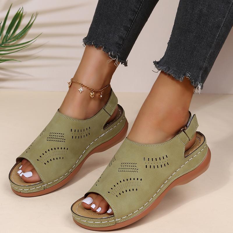 

Dress Shoes 2022 Summer Women Sandals Wedges Fish Mouth With Hollow Pattern Plus Size 43 Sandal Platform, White heel 4.5cm