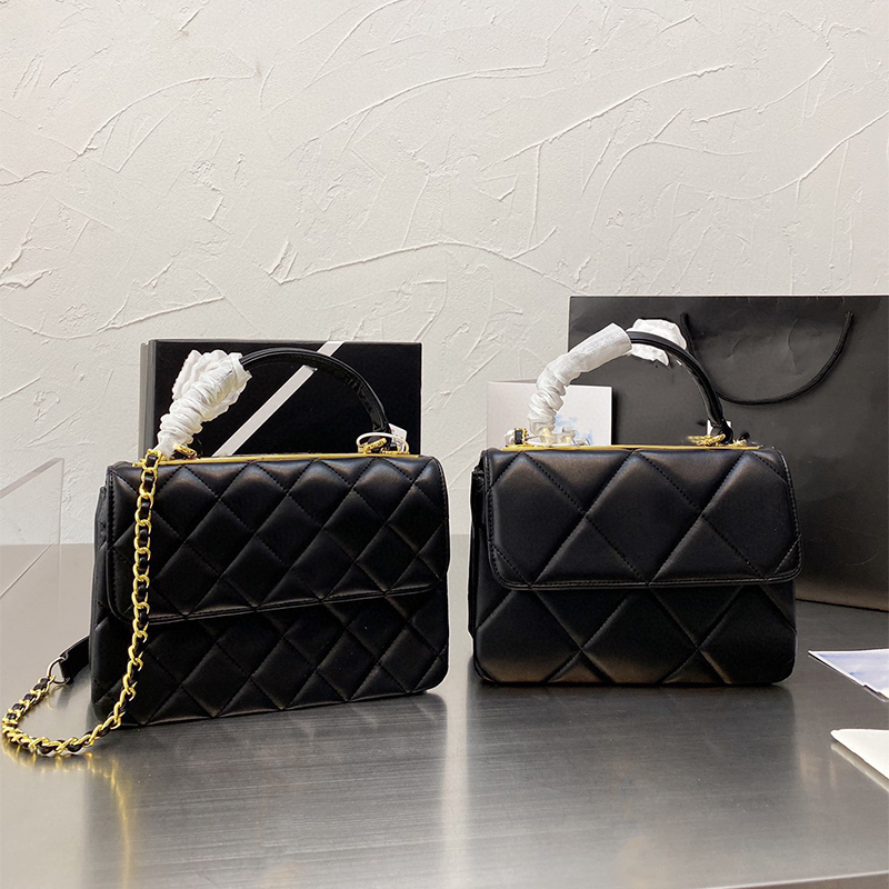 2022 Mesdames Sacs de design de luxe de luxe Bandoulière Portefeuille de haute qualité Sac en cuir matelassé Sac à oreilles Sac fourre-tout avec