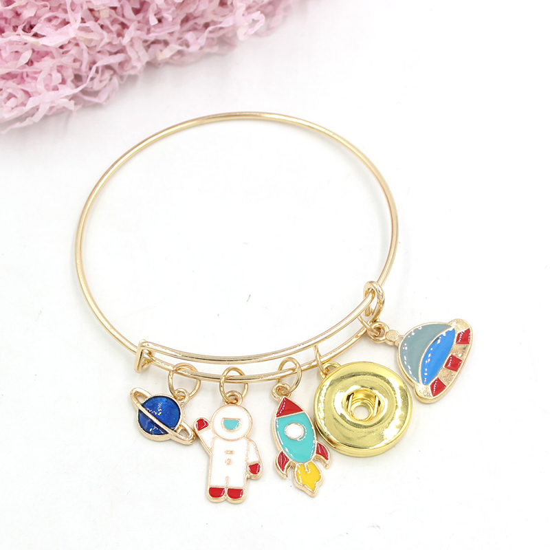 

Wholesale Gold Plated Charming Women Bracelets Bangle Enamel Charms Rocket Satellite Astronaut Bracelet Gifts Pulsera 18mm Snap Jewelry