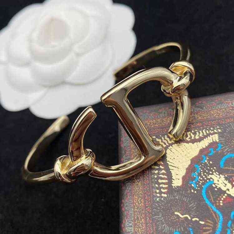 Fine 2022 new open-ended bracelet fashion trend simple temperament advanced sense men and women lovers Bracelet-image-782752747