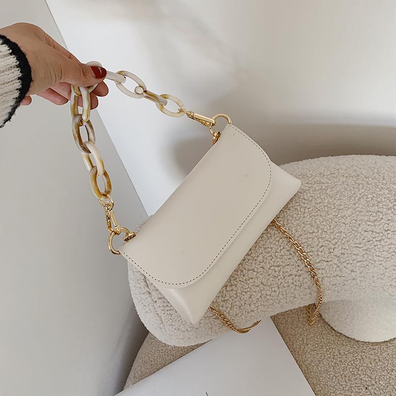 

Evening Bags Elegant Female Acrylic Chains Small Handbag Women Shoulder Messenger PU Leather Envelop Clutch Hand Bag Black White 2022Evening