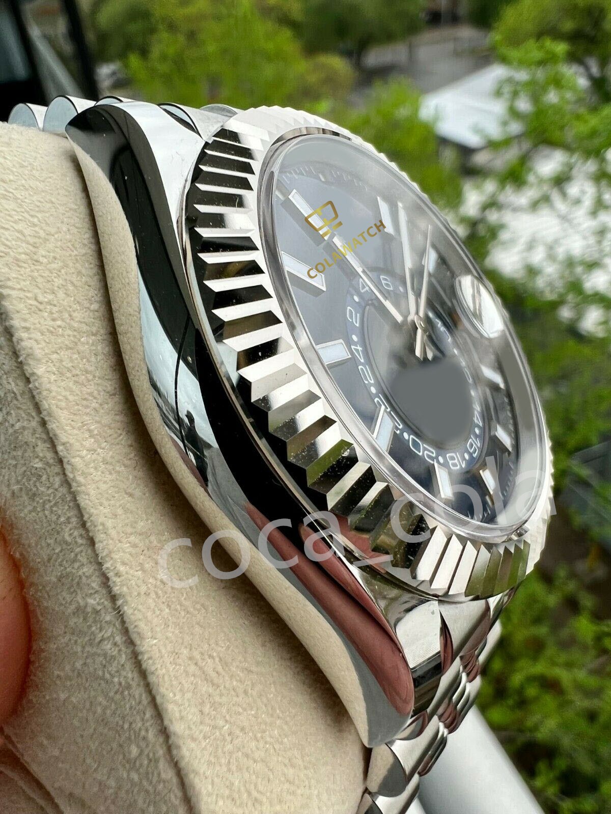 

2022 BRAND NEW Men's Automatic Cal.9001 Watches Time Zone Dweller Sport Ring Command Wristwatches White Gold BLUE DIAL 42mm Jubilee Watch