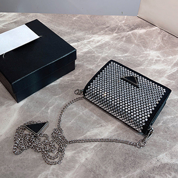 

Top quality Diamond bags Shining Triangular chain inlaid Full drill cover bag letter envelope single shoulder diagonal Mini flap bags Cross Body handbags p, Black