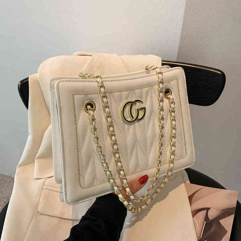 

The New 2022 Top Design Luxury Bags CAFD literature art summer messenger leisure Lingge soft face bag small and fresh, White