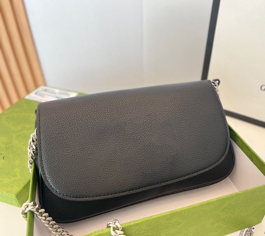 

Top Shoulder Bag Semi Handmade Togolese Luxury Designer Ladies Messenger Bag, Link