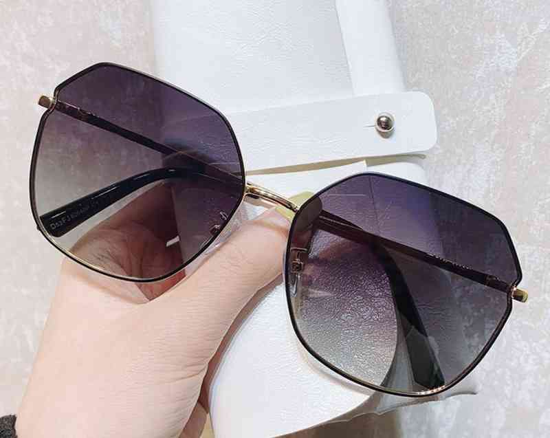 

Brand Designer Non Sunglasses Fashion Uv Glass Lenses Sun Glasses Des Lunettes De Soleil with Free Original Leather Case, Accessories, Box, Etc