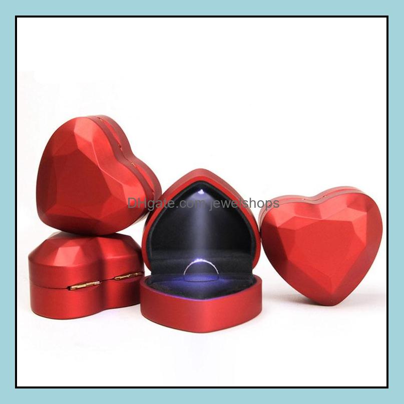 

Led Lamp Jewelry Box Ring/Necklace Case Top Quality Luxury Classic Elegant Style Heart Rings Holder For Wife Love Drop Delivery 2021 Boxes P
