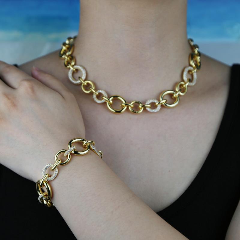 

Chokers Top Quality Geometric Round Oval Hollow Circle Link Chain Charm Choker Necklace With Clear CZ Paved For Women Fashion JewelryChokers