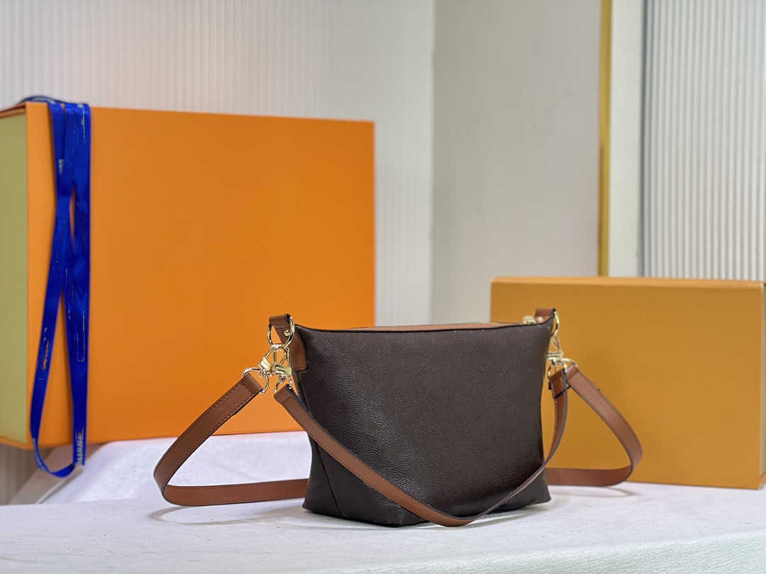 

Designer Antique Underarm Bag Letter Print Dog Walking Bag Luxury Hand Messenger Bags Classic Shoulder Bags Two Sizes With Box, Brown