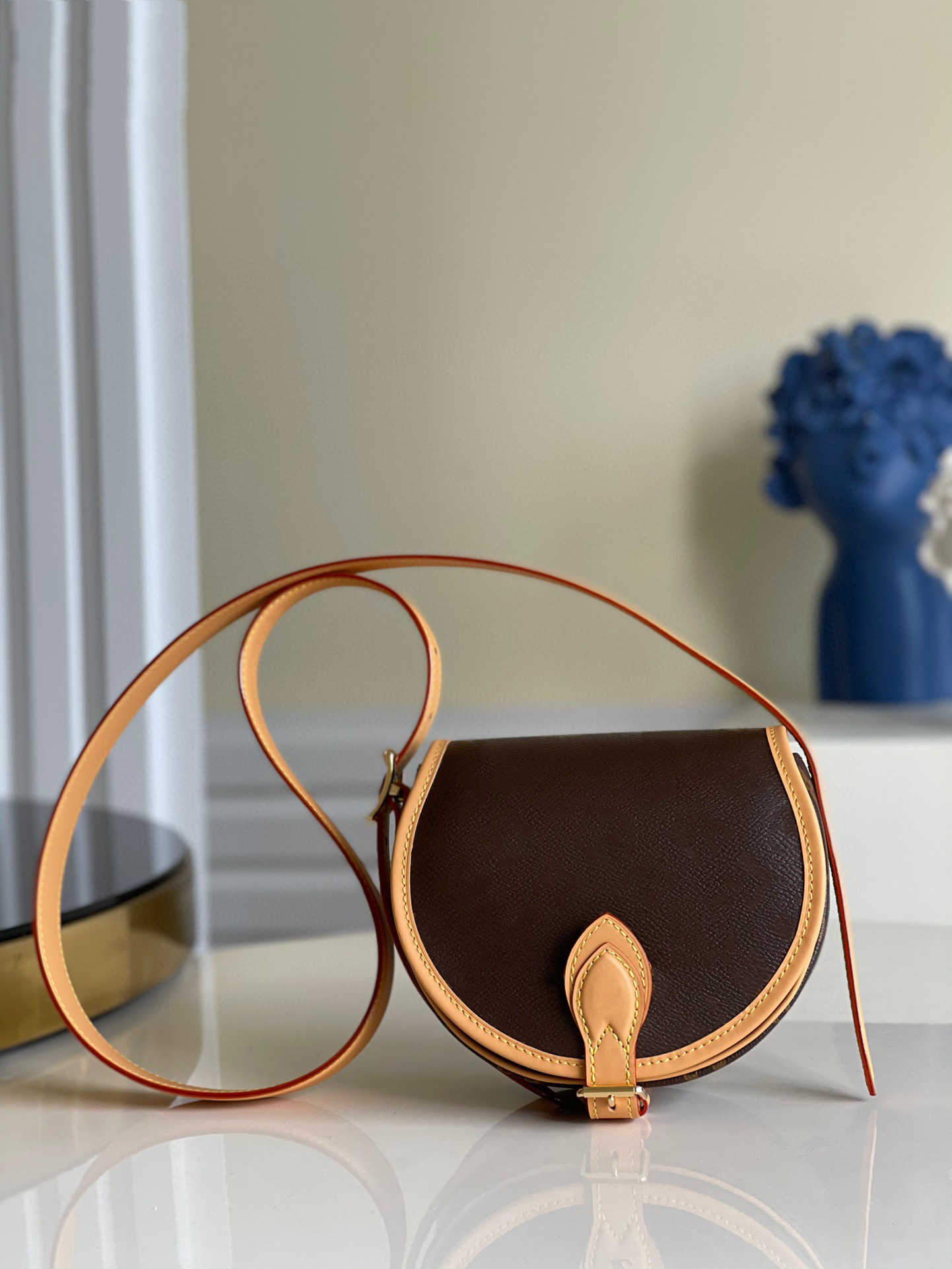 

High Quality Luxurys Designers Bags Handbags Women Messenger Handbag Hat Box Tote MonogramCanvas Tambourin Shoulder Crossbody Bag, M44860