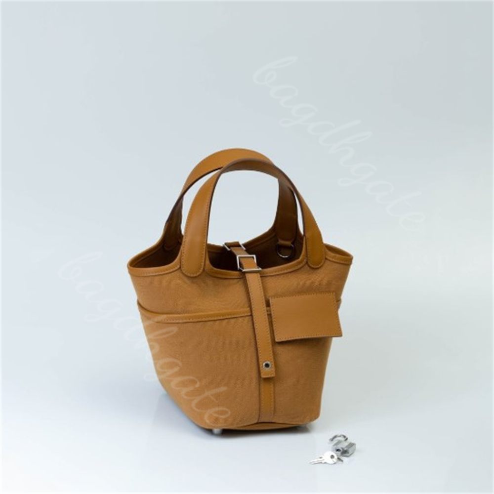 

Designer luxurious bag The spot cargo small picotin 18 2 s sesame color bucket Silver clasp design feeling super, Justbox
