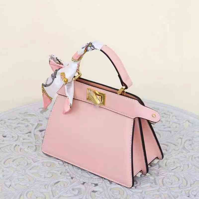 

Fashion women's new high-quality versatile bag luxury designer Women's 2022 F family one shoulder portable msenger leather, White