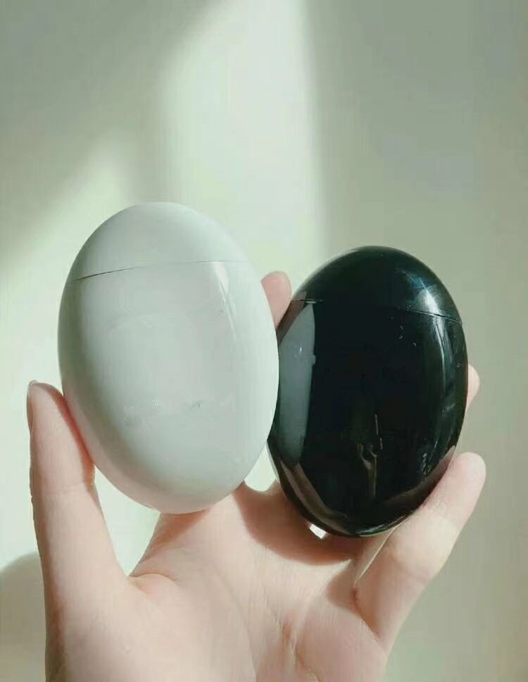 

TOP quality brand LE LIFT hand cream 50ml LA CREME MAIN black egg & white egg hands cream skin care