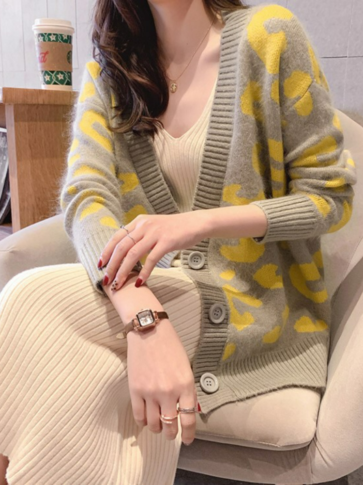

Autumn Winter 2022 New Knitted Leopard Sweaters Women Korean V Neck Thick Print Cardigan Coat Loose Fashion Button Outwear Tops, Coffee green