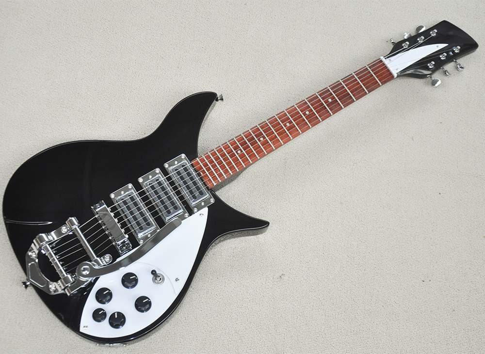 

Black 6 Strings Electric Guitar with 527 mm Scale Length