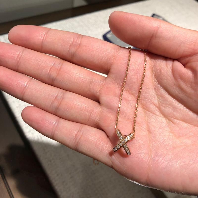 

Pendant Necklaces Luxury Shining Fork Classic Necklace For Women Rose Gold Stainless Steel Chain Pendants Party Statement JewelryPendant