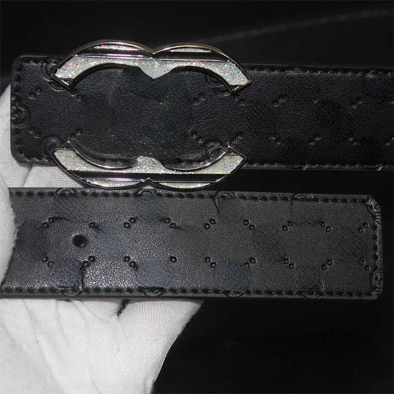 

2022 Famous brand embossed smooth buckle belt Designer Classic luxury letter buckle belts fashion for young men and women dress waistband gifts, Black