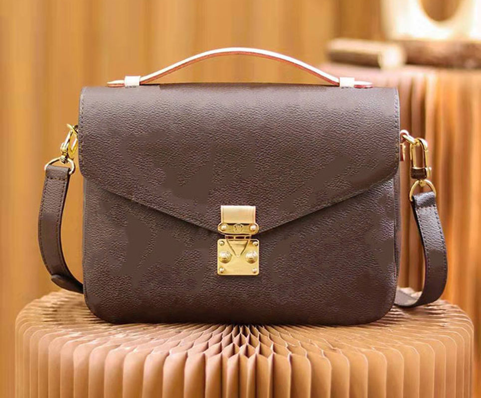

Designer bag Premium Vintage postman bag small square new style bags, Chocolate