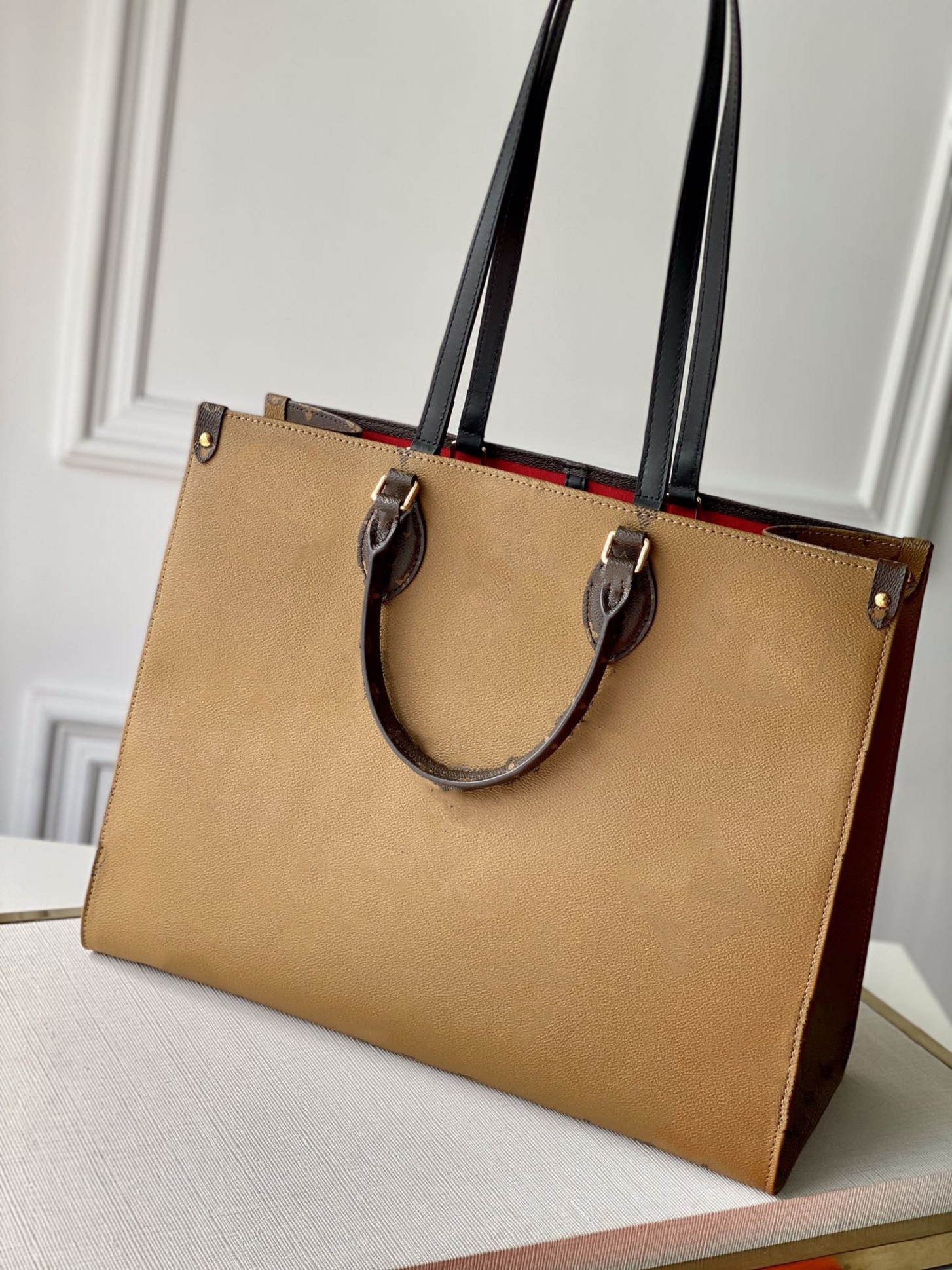 

2023 new luxury designer leather handbag high-quality top-level bag Shopping bag low price retail and wholesale 44571, Pink